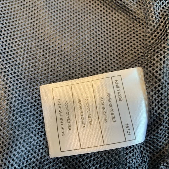 Reebok black and greyish wind breaker 4T - Picture 4 of 6